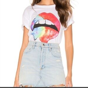 CHASER Rainbow Lips Tee Top.Size M